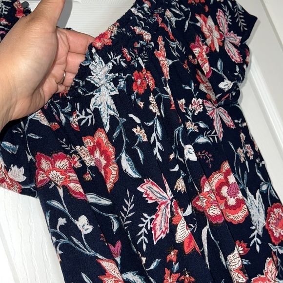 Old Navy Floral-Print Off the Shoulder Crinkle-Crepe Blouse - Picture 2 of 5